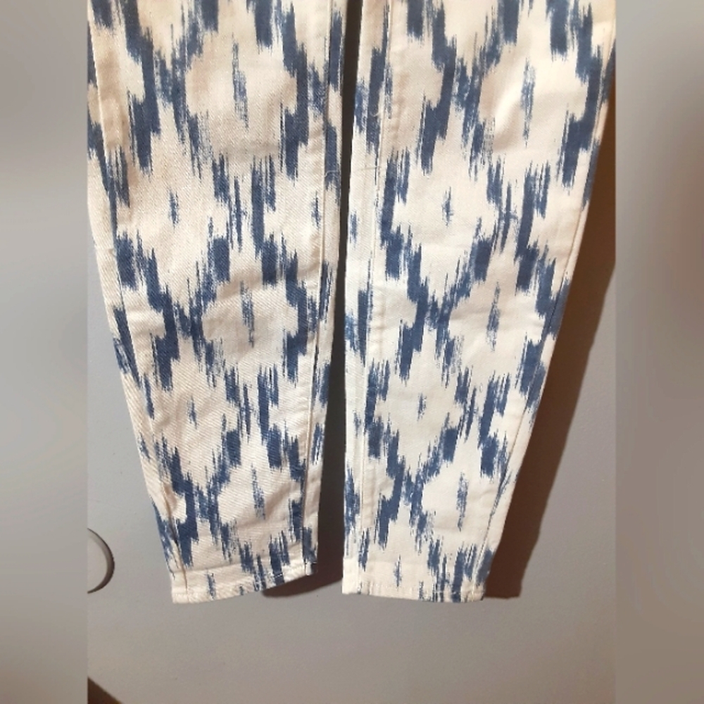 PAIGE Verdugo Ultra Skinny  Blue and White Pants with Geometric Print Size 27 - Picture 4 of 8